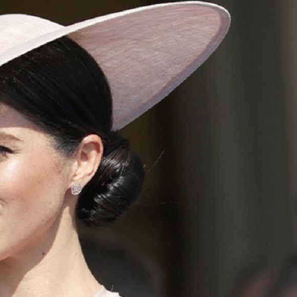 Lux 100% Sterling Silver Royal Rose Petal Earrings - Picture 2 of 2